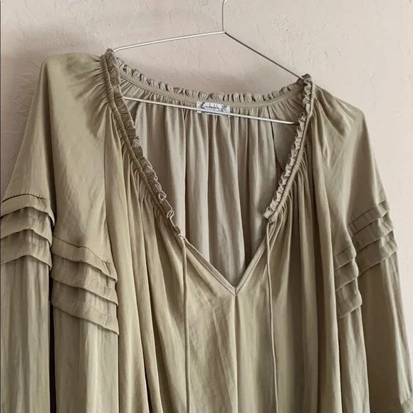 Free People All Tucks Bodysuit Size XS - Picture 4 of 7